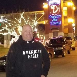 Meet your Posher, Bobby